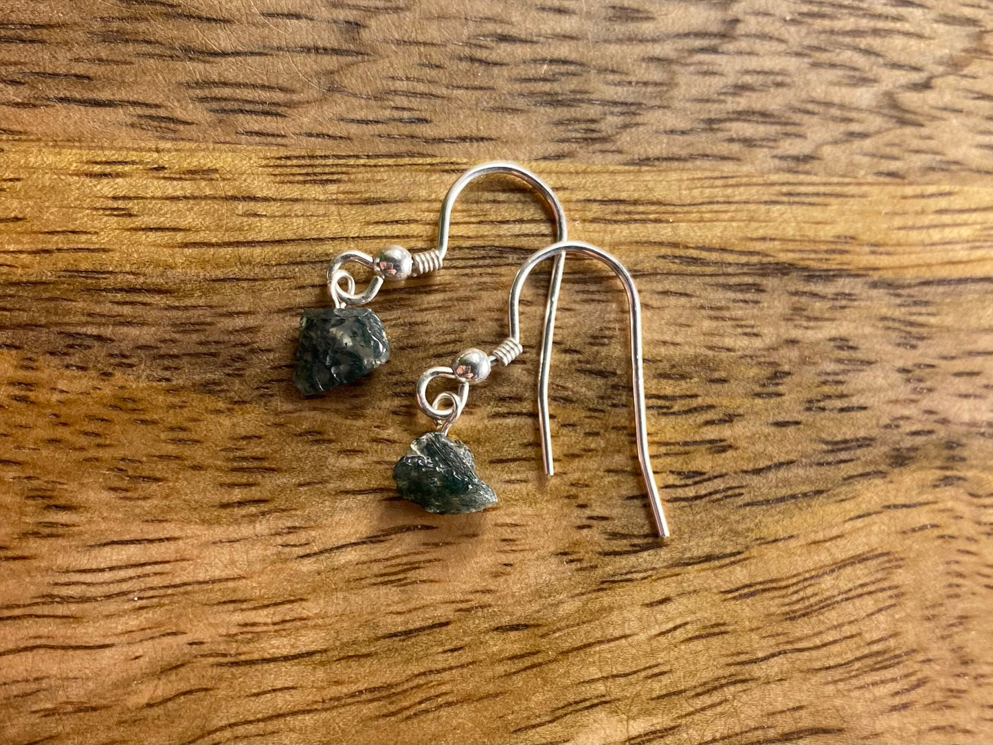 9ct Gold 4mm Moss Agate Dangle Earrings, 925 Sterling Silver Tumbled Moss Agate Drop Earrings, Natural Moss Agate Dangle Drop Earrings, 9k Crystal