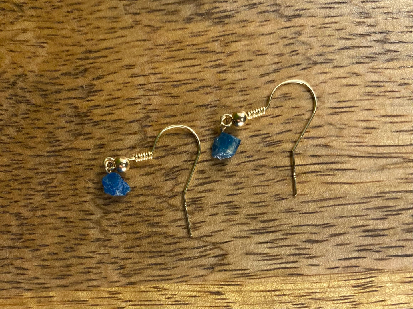 9ct Gold 4mm Apatite Dangle Earrings, 925 Sterling Silver Neon Apatite Drop Earrings, Natural Apatite Dangle Drop Earrings, 9k Rough Crystal