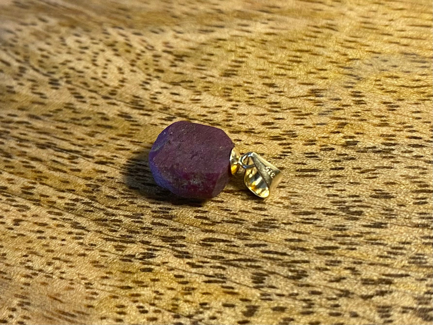 9ct Gold Ruby Pendant, 925 Sterling Silver Pendant, 10mm Natural Red Ruby Necklace Pendant, Cute Minimalist 9k Raw Crystal Jewellery