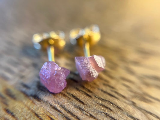 9ct or 18ct Gold Tourmaline Stud Earrings, Natural Tourmaline Earrings, Raw Crystal Earrings, Raw Tourmaline Jewellery, Minimalist Earring Studs