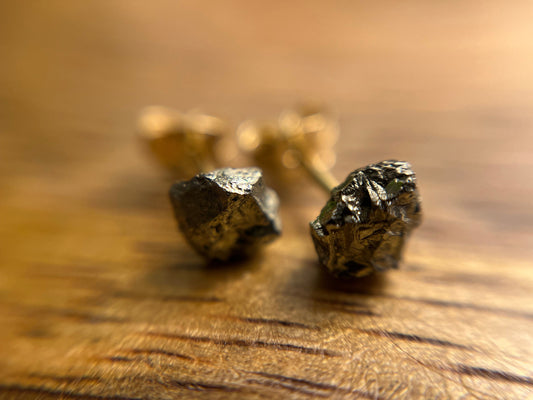 9ct or 18ct Gold Pyrite Stud Earrings, Natural Pyrite Earrings, Raw Crystal Earrings, Raw Pyrite Jewellery, Minimalist Earring Studs